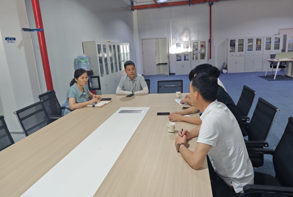 赴安康柏润智能纺造有限公司、、陕西中公互联网公司走访调研、、业务洽谈
